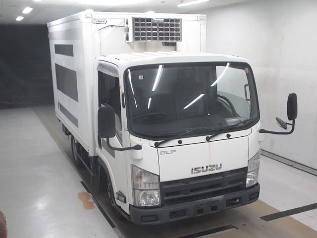 Japan Auction Vehicles 5 2010 Isuzu Elf Reitousha auction photo