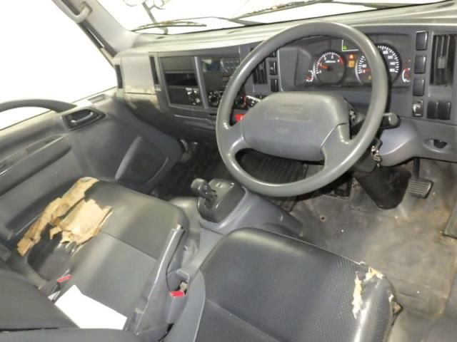 2010 Isuzu Elf Reitousha auction photo 3