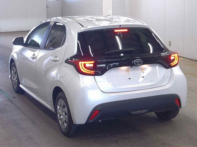 2024 Toyota Yaris G auction photo 2