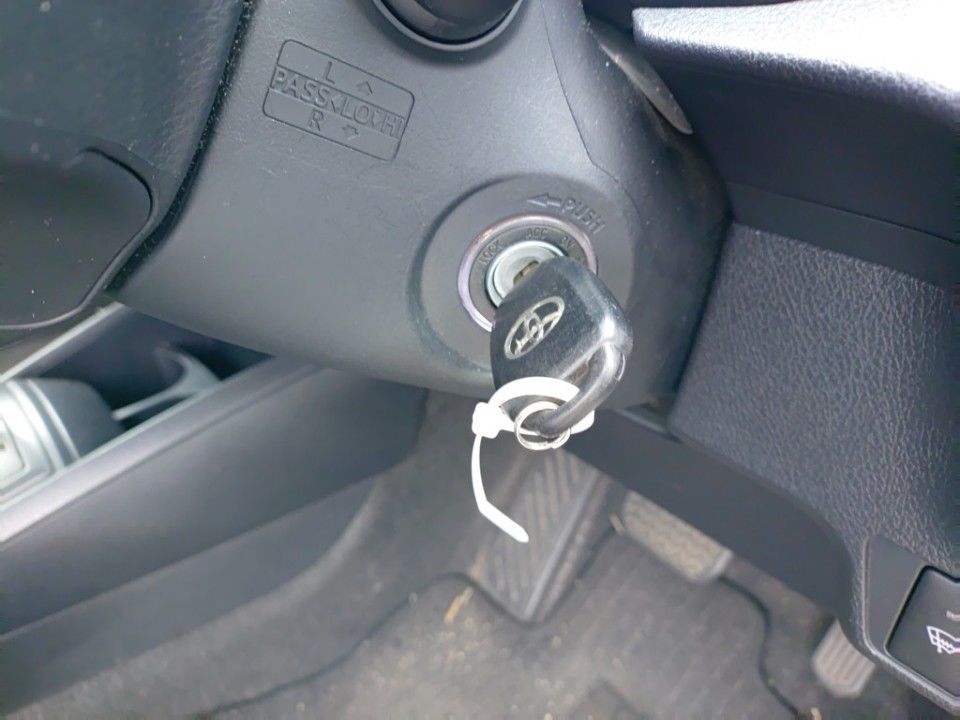 2019 Toyota カローラ アクシオ auction photo 15