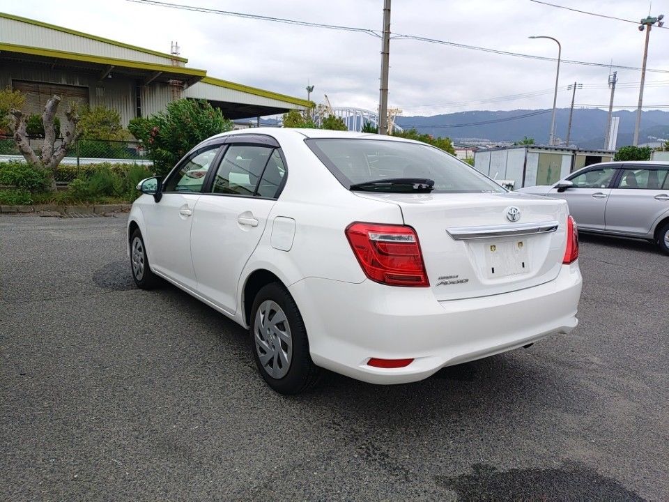 2019 Toyota カローラ アクシオ auction photo 6