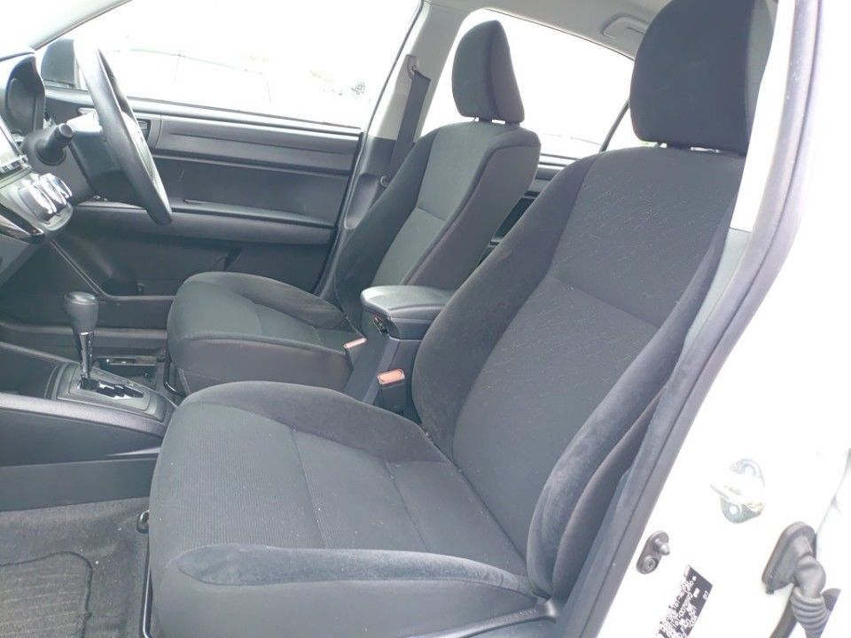 2019 Toyota カローラ アクシオ auction photo 16