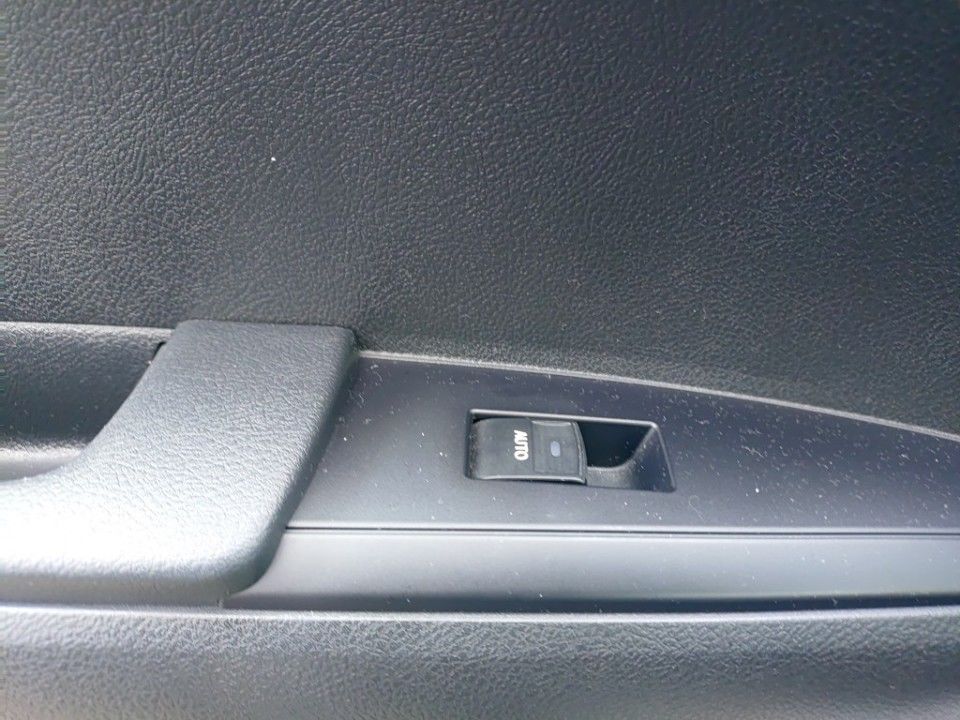 2019 Toyota カローラ アクシオ auction photo 13