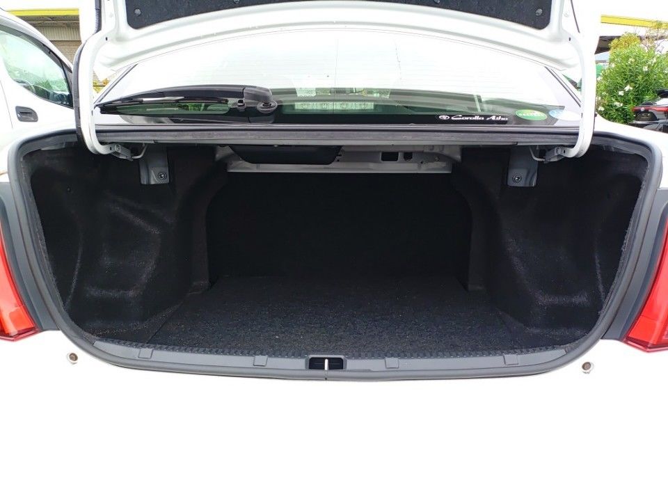 2019 Toyota カローラ アクシオ auction photo 8