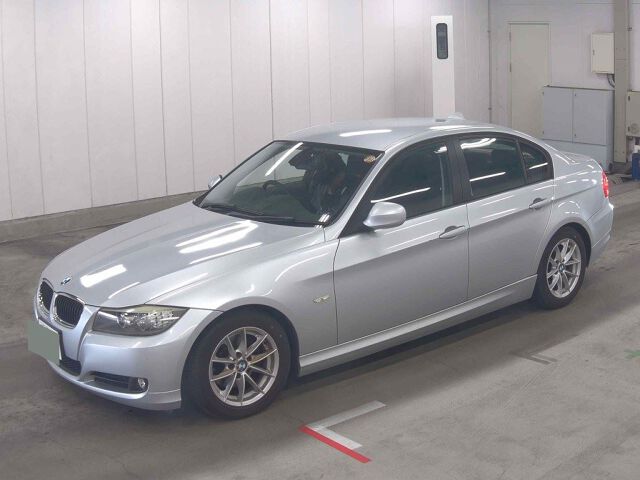 2010 BMW 3 Series 320I auction photo 4