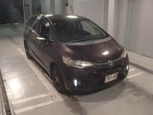 2016 Honda Fit 4WD 13G Fパッケージコンフォー selected Japan auction vehicle