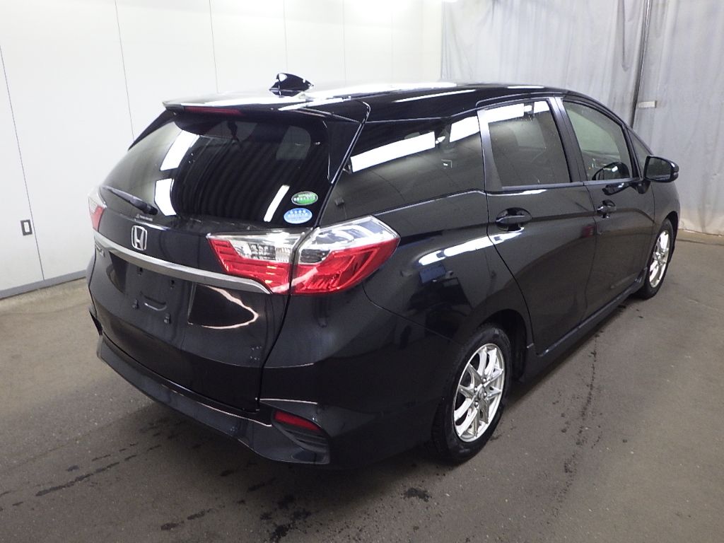 2017 Honda Shuttle G auction photo 2