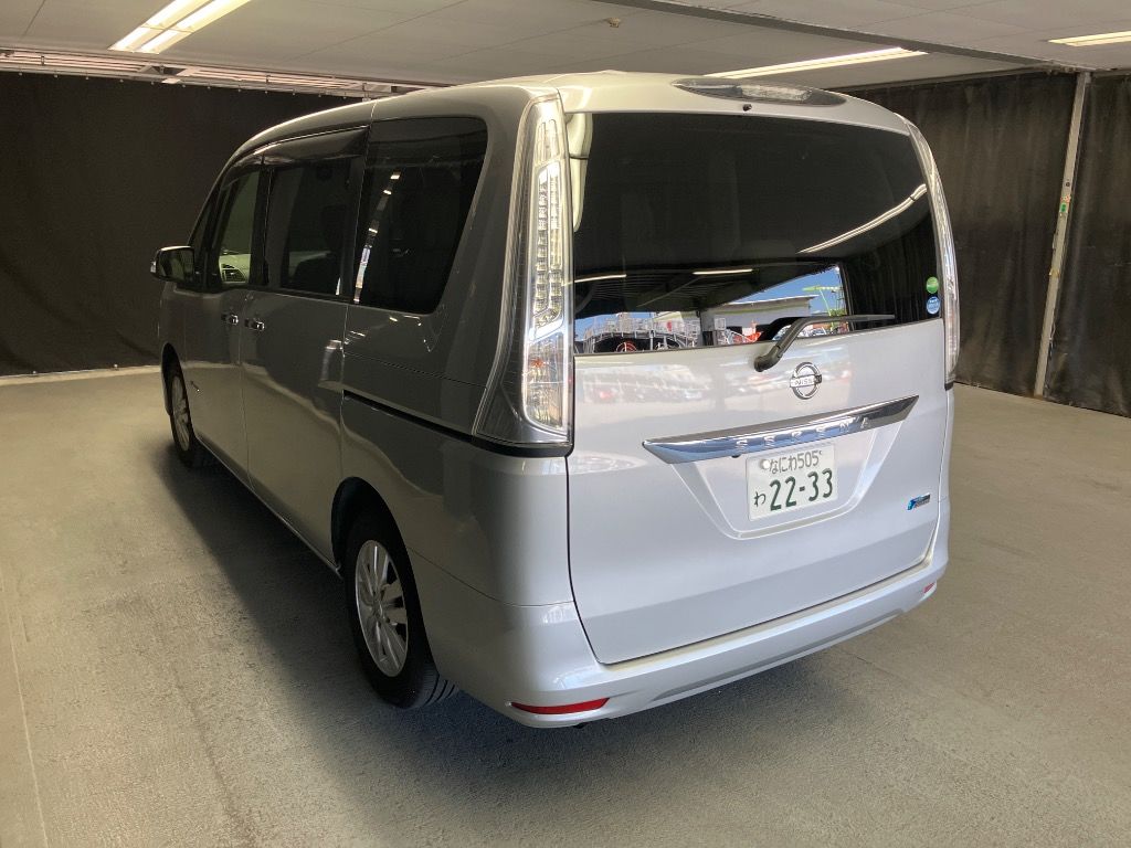 2014 Nissan Serena 20G S-HYBRID auction photo 2