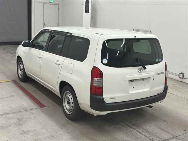 2021 Toyota Probox GL auction photo 2