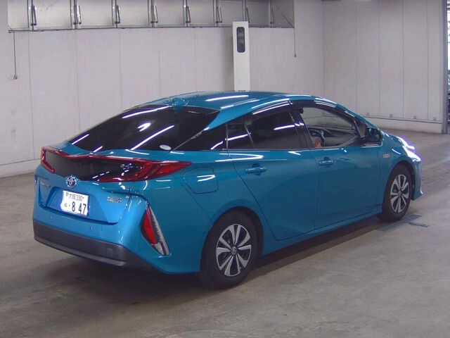 2017 Toyota Prius PHEV A Premium auction photo 5