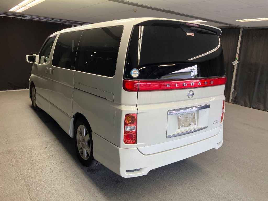 2010 Nissan Elgrand 250HWS ブラックレザー ナビエディション V auction photo 2