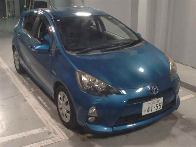 Japan Auction Vehicles 12 2012 Toyota Aqua G auction photo