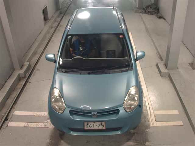 2012 Toyota Passo X L Package auction photo 6
