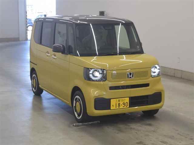 Japan Auction Vehicles 10 2026 Honda N_BOX Two-tone fashion style auction photo