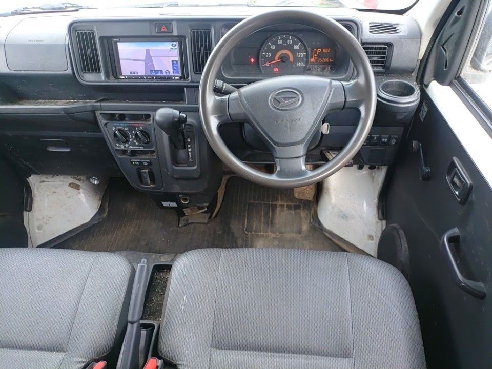 2020 Daihatsu ハイゼット カーゴ auction photo 3