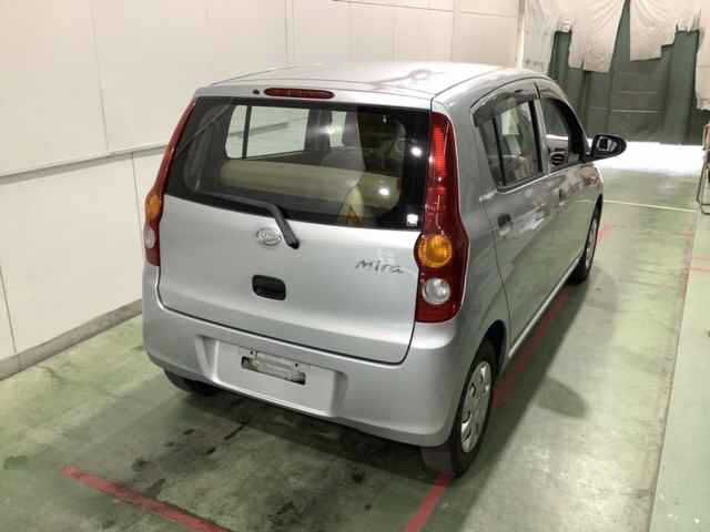 2017 Daihatsu Mira 4WD Xスペシャル auction photo 2