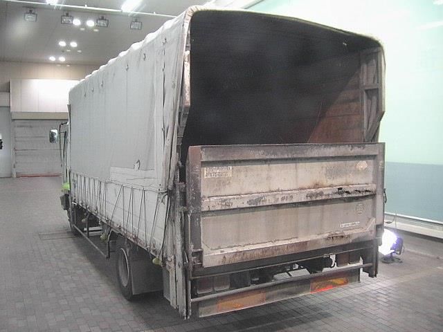2003 Isuzu Forward auction photo 2