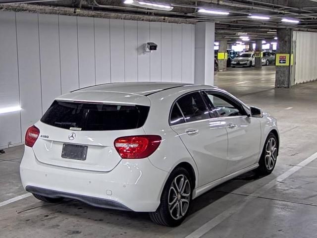 2015 Mercedes-Benz A 180 スタイル + auction photo 3