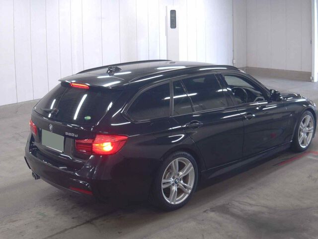 2017 BMW 3 Series 320D Touring M Sport auction photo 5