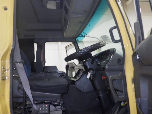 2005 Isuzu トラクター auction photo 5