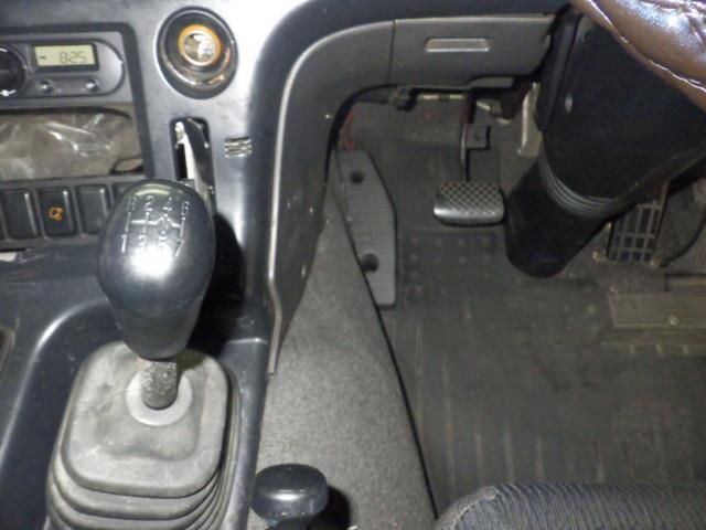 2005 Isuzu トラクター auction photo 7