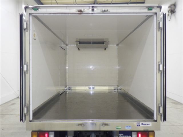 2018 Isuzu Elf 冷蔵・冷凍車 auction photo 4