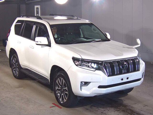 Japan Auction Vehicles 8 2023 Toyota Land Cruiser Prado TX Lパッケージ 4WD auction photo