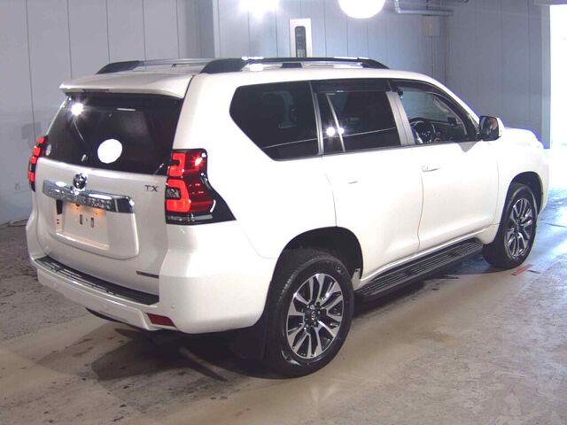 2023 Toyota Land Cruiser Prado TX Lパッケージ 4WD auction photo 5