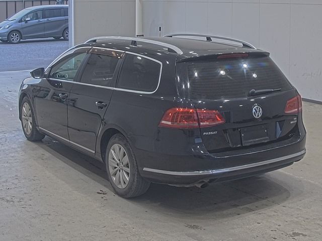 2011 Volkswagen VW パサート auction photo 2