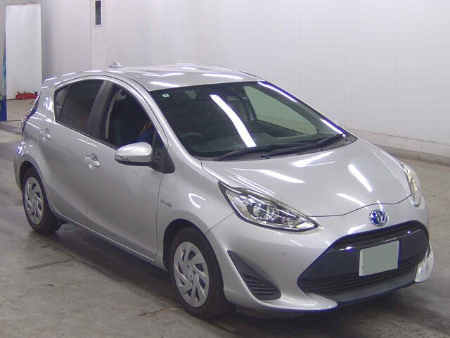 2018 Toyota Aqua S Japan auction vehicle