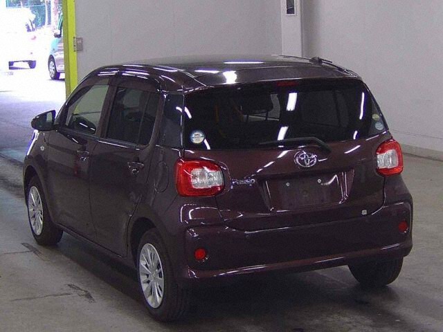 2020 Toyota Passo X LパッケージS auction photo 2