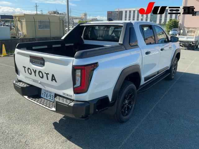 2026 Toyota Hilux Zアドベンチャー 4WD auction photo 6