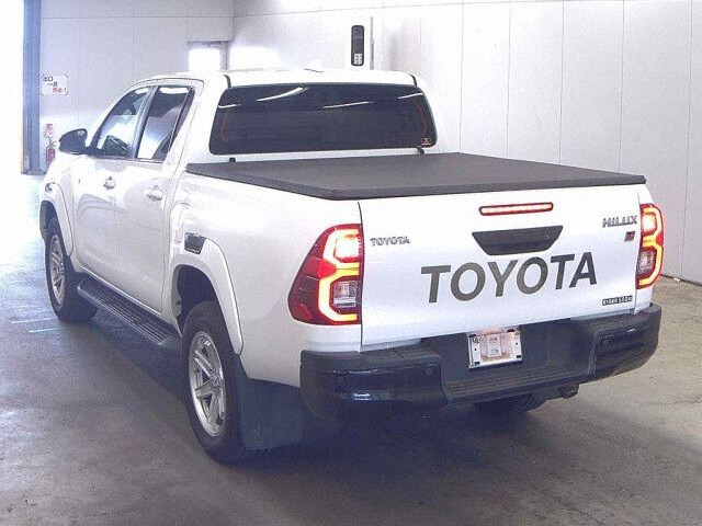 2022 Toyota Hilux Z GRスポーツ 4WD auction photo 2