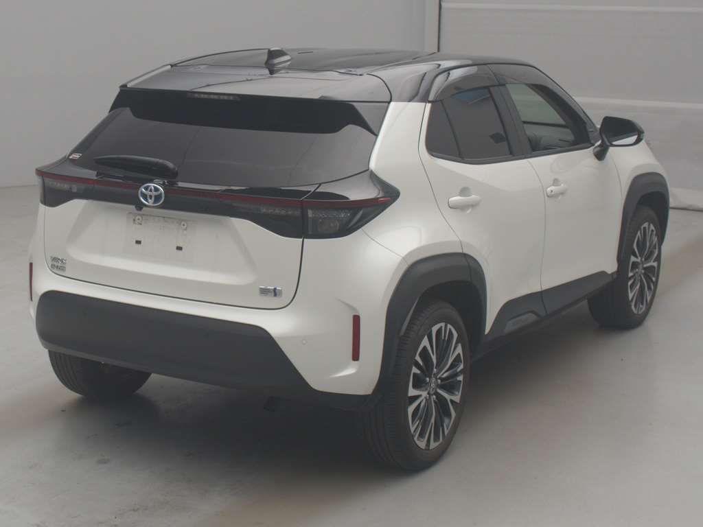 2022 Toyota Yaris Cross ハイブリッドZ auction photo 2