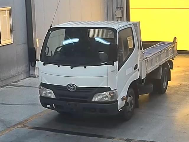 2011 Toyota Dyna ダンプ Japan auction vehicle