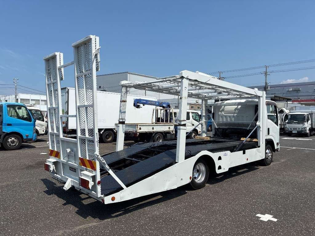 2014 Isuzu Elf Car carrier, 4WD auction photo 2