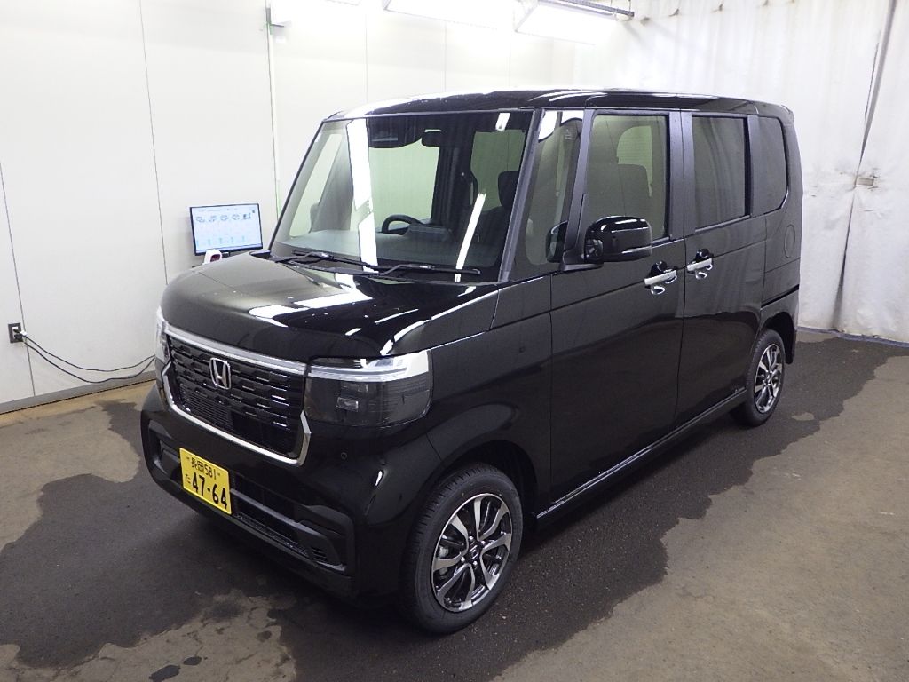 2026 Honda N-BOX 4WD Custom auction photo 4