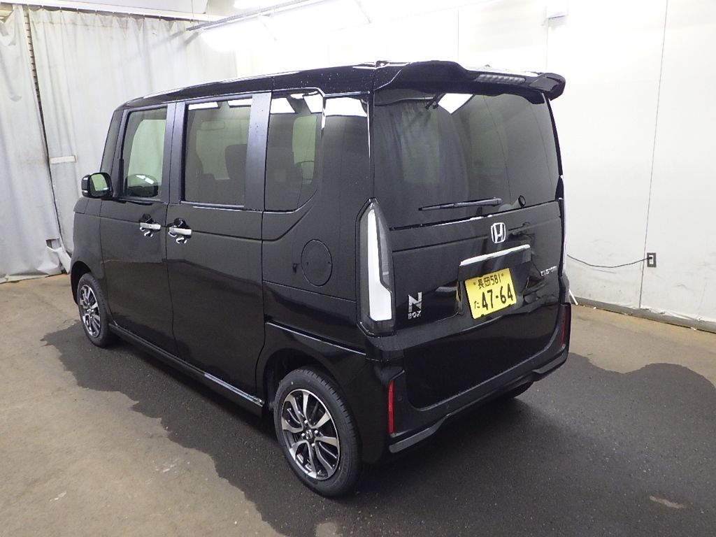 2026 Honda N-BOX 4WD Custom auction photo 5