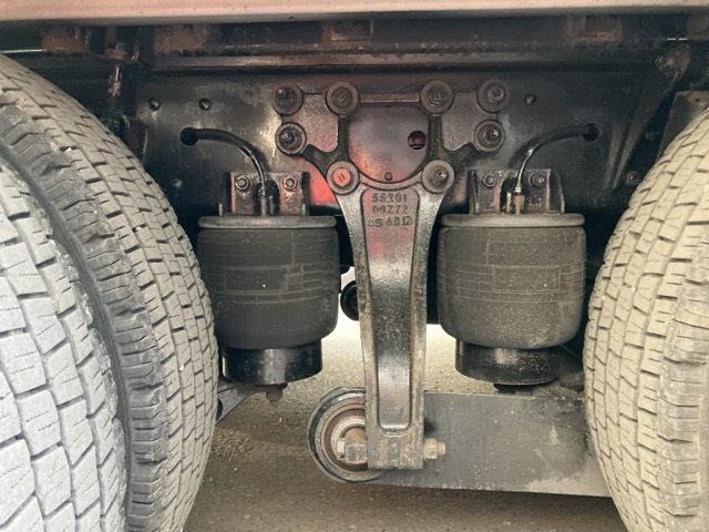 2016 Nissan Diesel クオン Aluminum Wing auction photo 8
