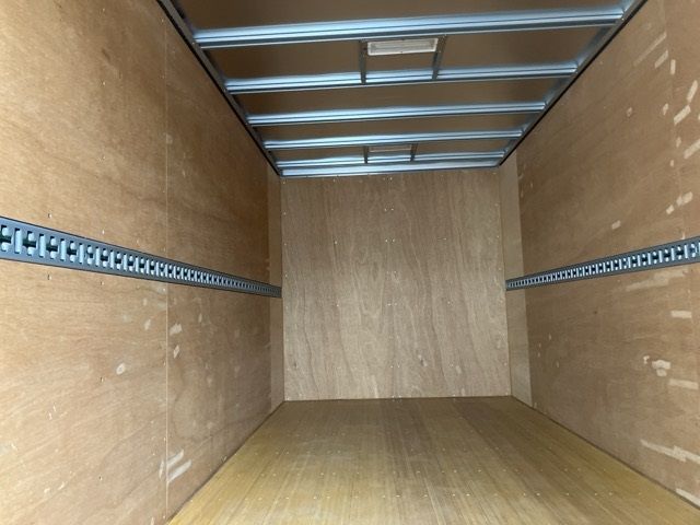 2020 Hino Dutro Aluminum van auction photo 20