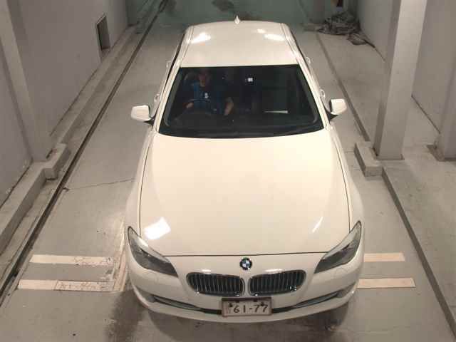 2012 BMW 5 Series 523i auction photo 6