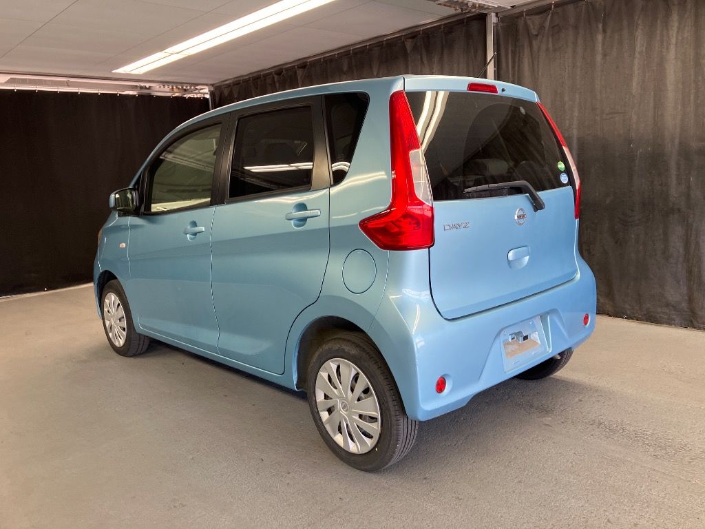 2017 Nissan Dayz J auction photo 2