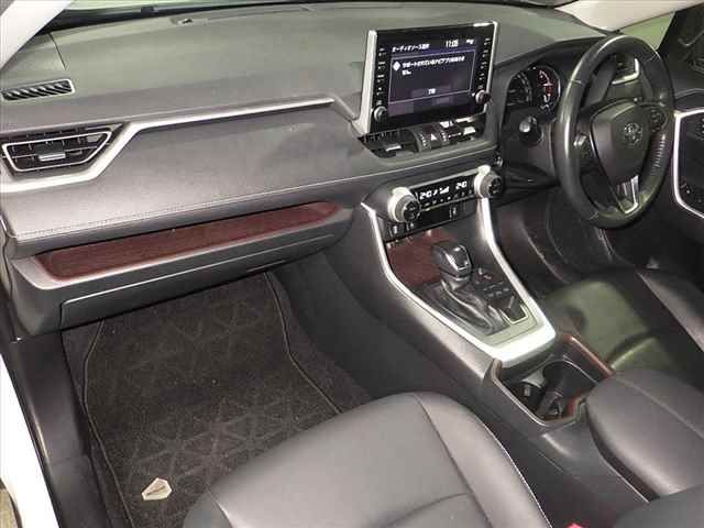 2021 Toyota RAV4 4WD G auction photo 5