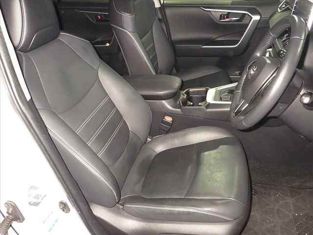 2021 Toyota RAV4 4WD G auction photo 9