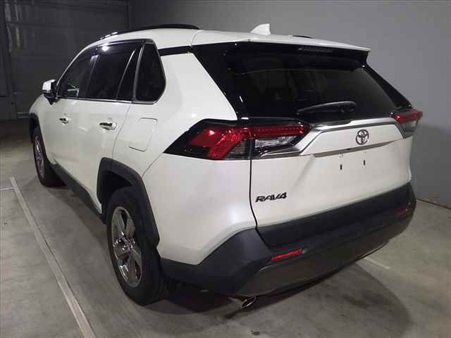 2021 Toyota RAV4 4WD G auction photo 4