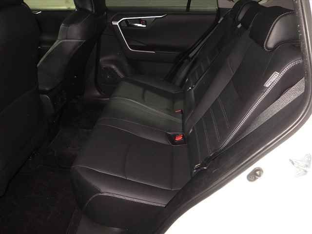 2021 Toyota RAV4 4WD G auction photo 6
