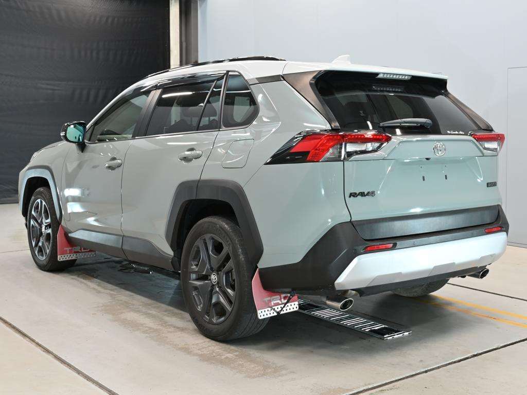 2022 Toyota RAV4 アドベンチャー 4WD auction photo 6