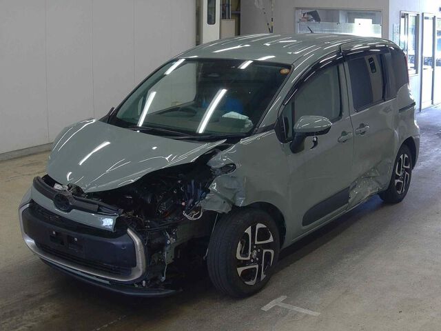 2023 Toyota Sienta ハイブリッドZ auction photo 4