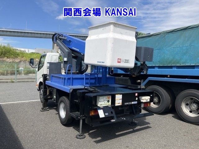 2018 Hino Dutro コウショサギョウ auction photo 18