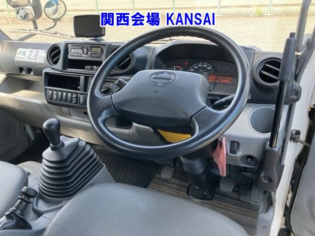 2018 Hino Dutro コウショサギョウ auction photo 4